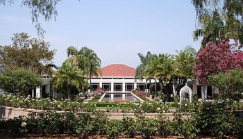 Nixon_Library_and_Gardens