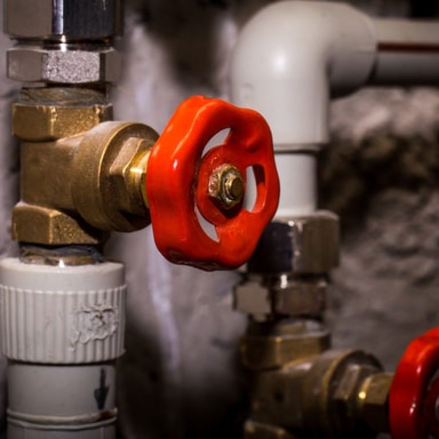 Plumbing company in Live Oak CA fixing residential pipes
